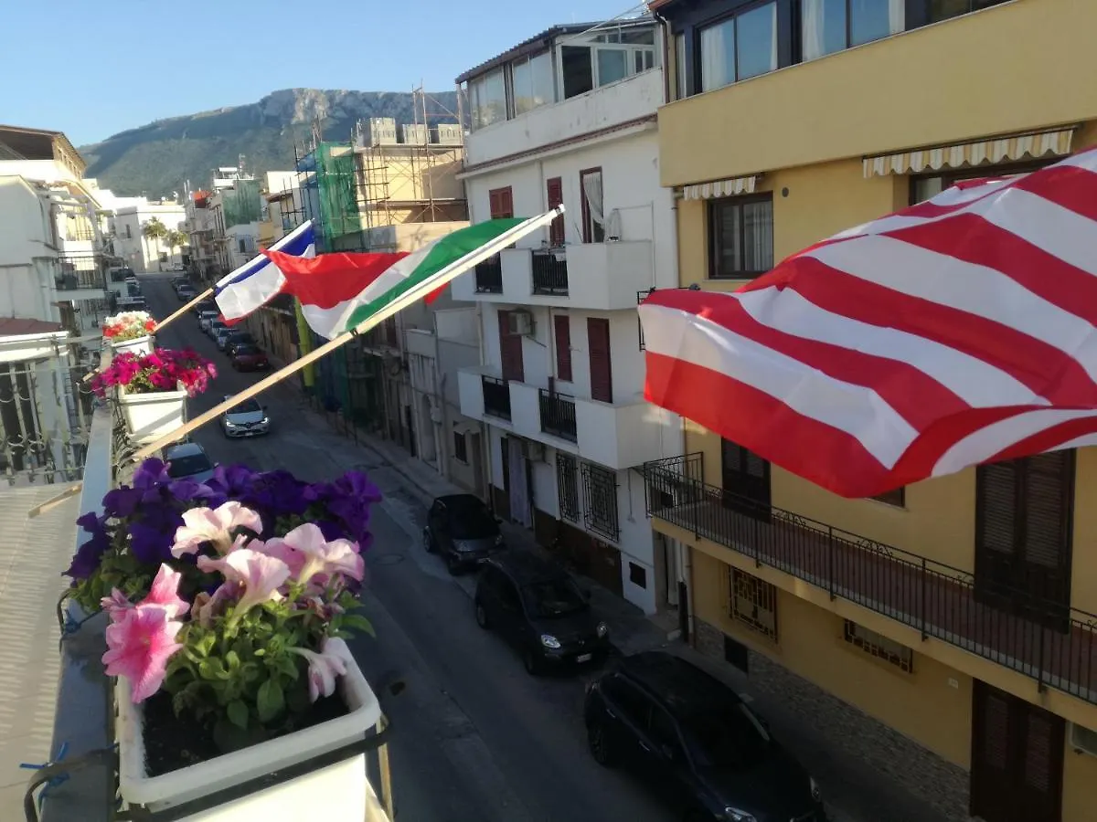 Terra Sinus Beautiful Suite Terrasini 0*,