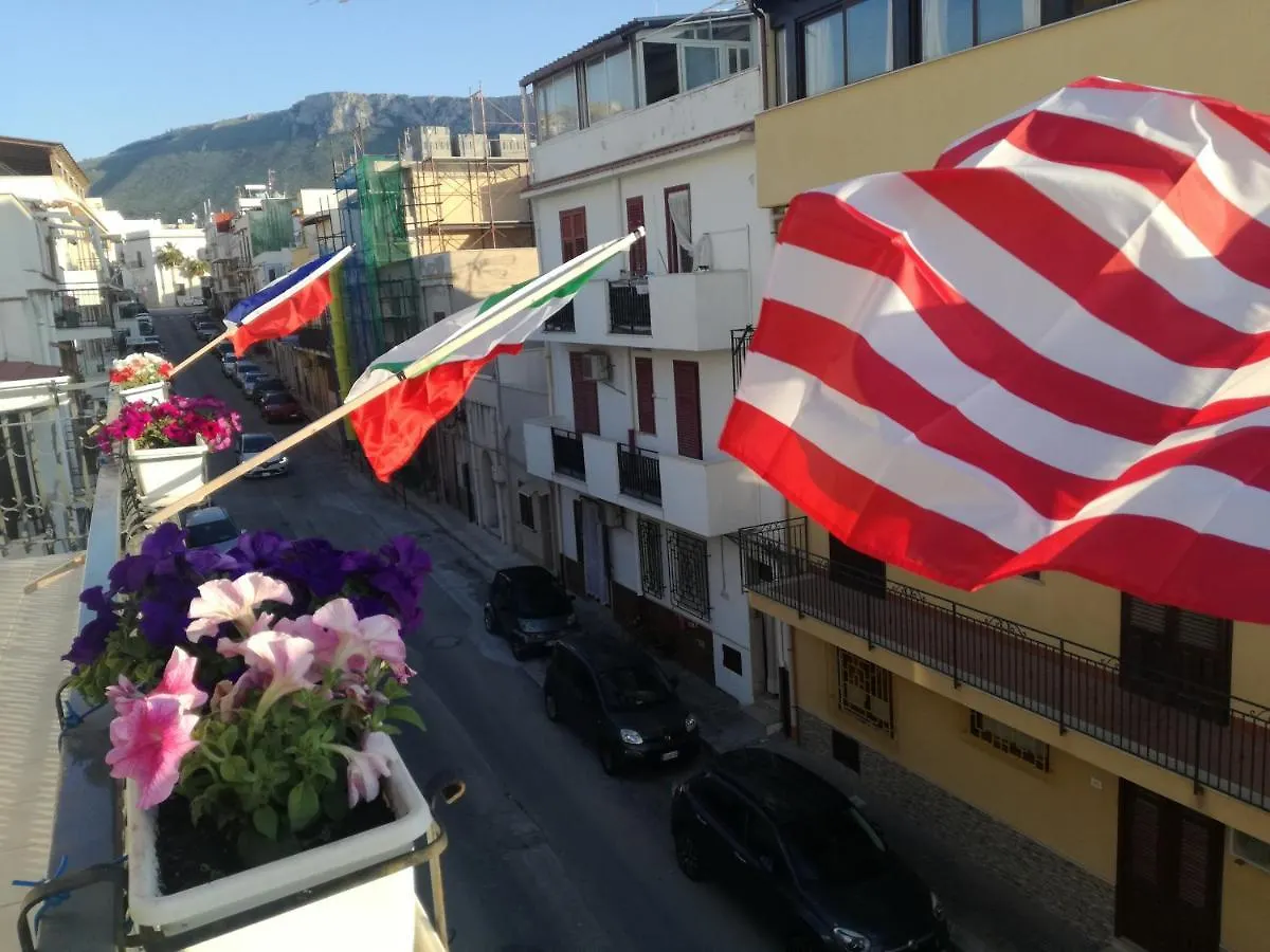 Terra Sinus Beautiful Suite Terrasini 0*,  Italia