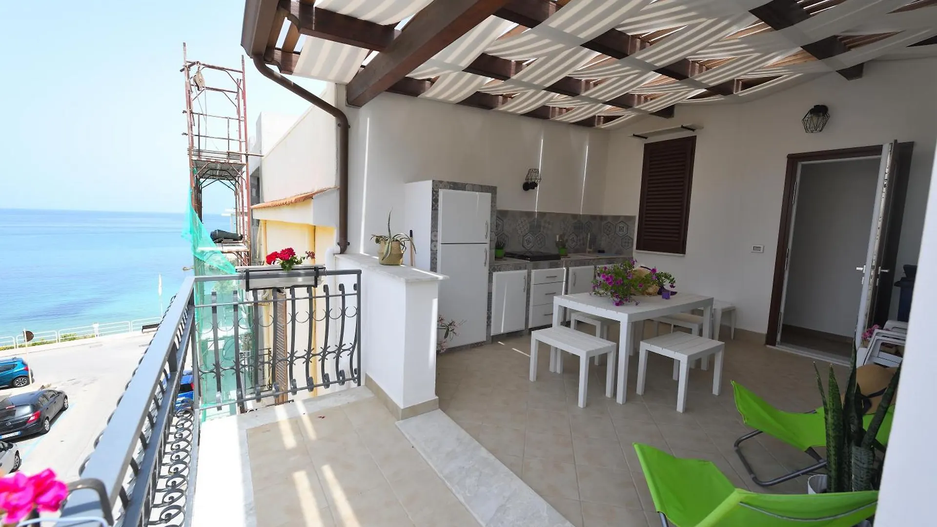 Terra Sinus Beautiful Suite Terrasini 0*,  Italia
